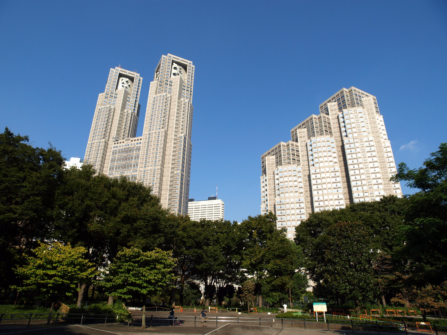 新宿区の貸オフィス